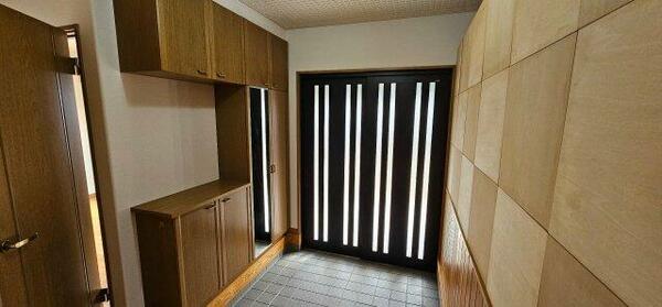 detached 秋田県潟上市天王字二田

地図を見る
