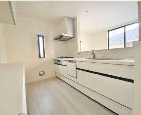 東京都三鷹市深大寺２丁目