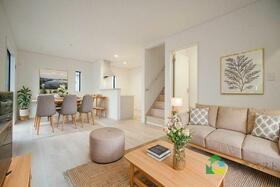 東京都三鷹市大沢５丁目