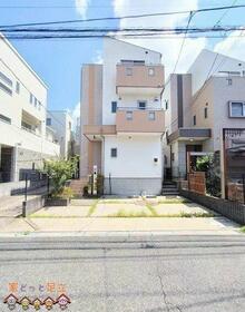 埼玉県川口市戸塚東３丁目