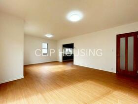 東京都八王子市元八王子町２丁目