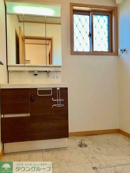 detached 埼玉県北本市大字下石戸下

地図を見る