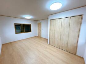 富山県滑川市上小泉