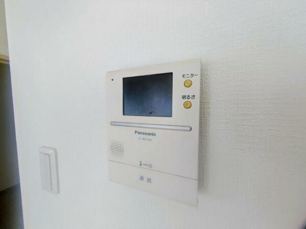 detached 東京都小平市小川西町５丁目

地図を見る