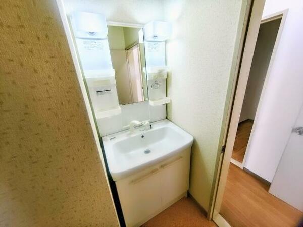 detached 東京都小平市小川西町５丁目

地図を見る