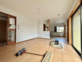 大阪府堺市美原区さつき野西３丁目