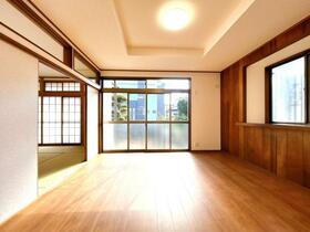 埼玉県行田市持田５丁目