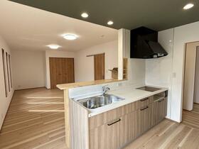 長野県塩尻市大字広丘高出