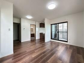 京都府京都市西京区桂南滝川町