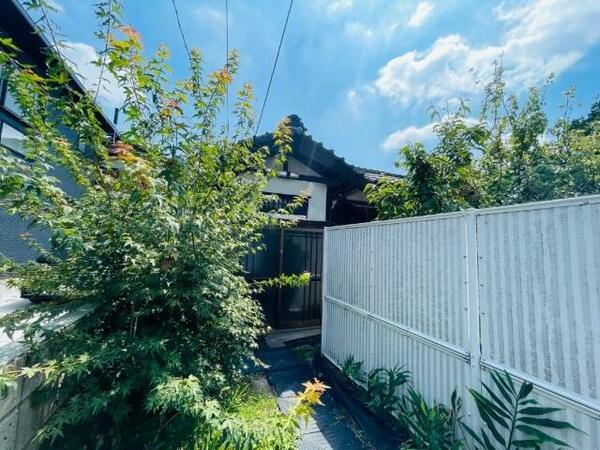 detached 東京都中野区本町６丁目

地図を見る