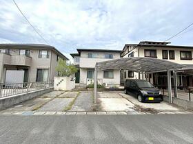 三重県四日市市東坂部町