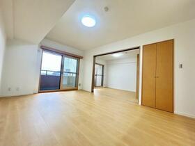 モナークキャッスル立川スカイガーデン　５０２