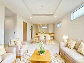 埼玉県さいたま市中央区円阿弥4丁目