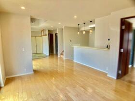 栃木県小山市大字粟宮