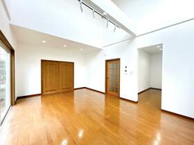 秋田県横手市朝日が丘１丁目