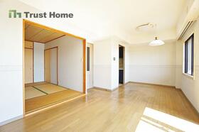 パーク・ハイム西岡本