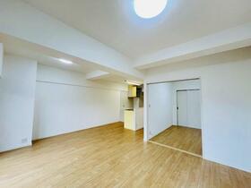 キングスコート東刈谷　２０２