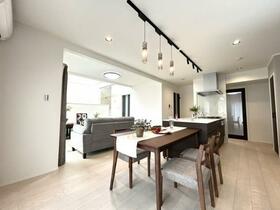 愛知県豊川市金屋元町1丁目