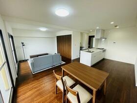 エスポア常滑　３０２