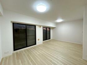 フローレンス府中浜田　１１０２