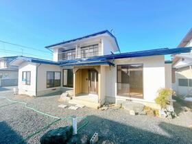 山形県米沢市万世町桑山