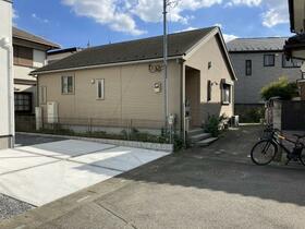 埼玉県上尾市小泉７丁目