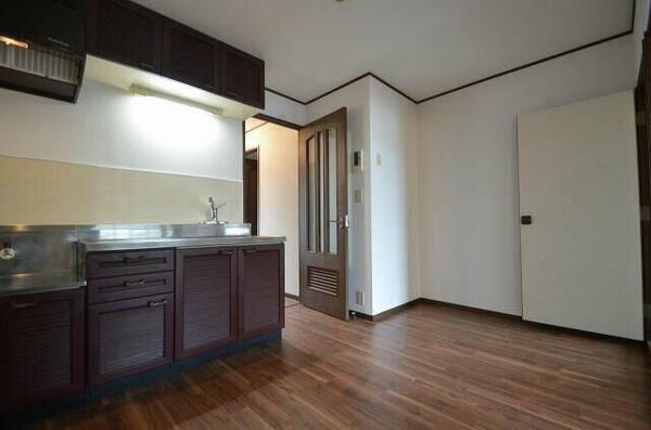 apartment 埼玉県蓮田市西新宿１丁目
地図を見る