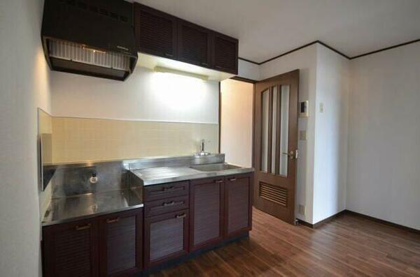 apartment 埼玉県蓮田市西新宿１丁目
地図を見る