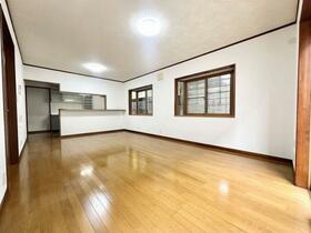 埼玉県さいたま市緑区大字大牧