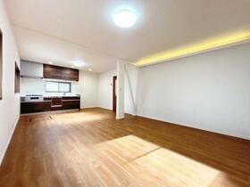 大阪府東大阪市御厨東１丁目