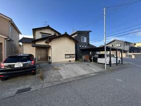 石川県小松市月津町