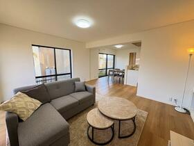 兵庫県三木市緑が丘町西１丁目