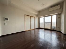 ロイヤルステージ本千葉