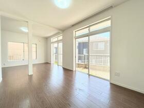 神奈川県横浜市磯子区滝頭１丁目