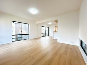 兵庫県三木市緑が丘町西１丁目