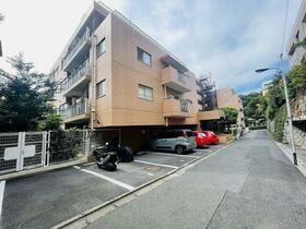 駒込八幡坂ガーデニア