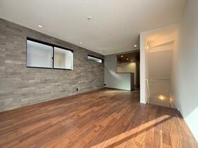 千葉県浦安市堀江５丁目