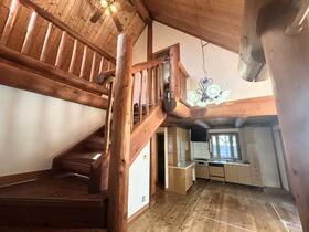 山梨県北杜市武川町山高