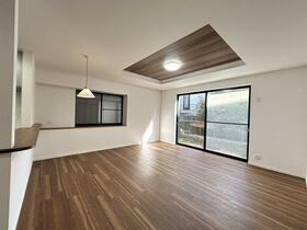 愛知県尾張旭市長坂町南山