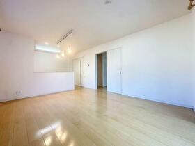 埼玉県八潮市大字南川崎