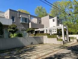 アジュールモリコ西館