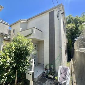 神奈川県横浜市金沢区六浦東３丁目