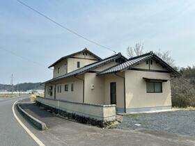 岡山県苫田郡鏡野町入