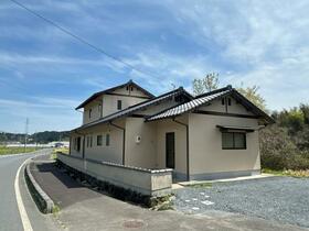 岡山県苫田郡鏡野町入