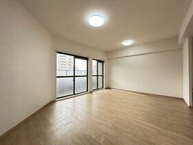 キャッスルハイツ犬山　３０１