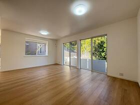 兵庫県神戸市北区中里町２丁目