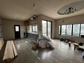 福岡県糸島市波多江駅南２丁目