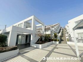 百合ヶ丘ガーデンハウス