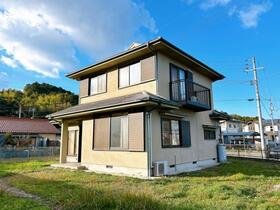 岡山県苫田郡鏡野町寺元