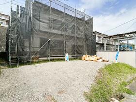 長野県岡谷市川岸中１丁目
